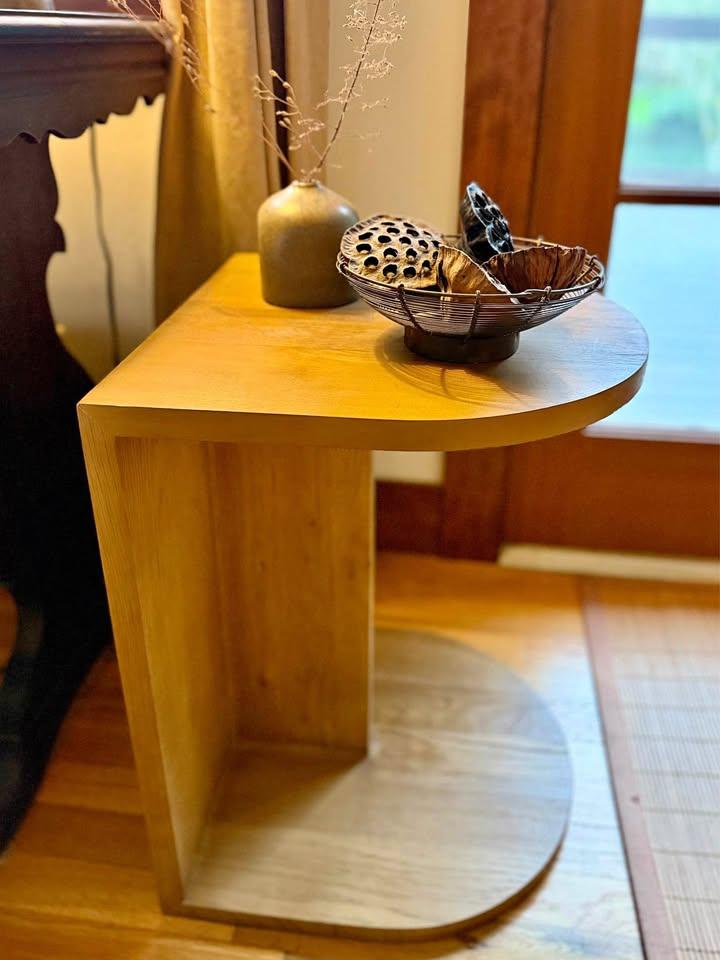 Parachute end table or bedside table
