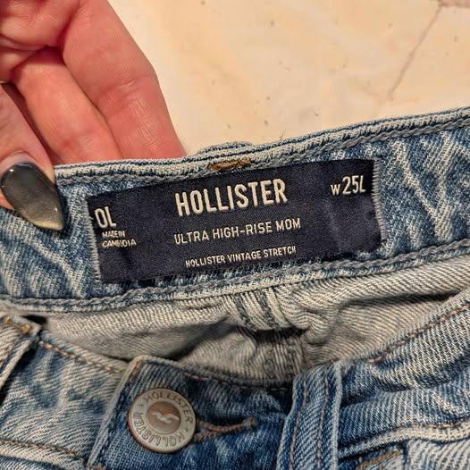 Hollister mom jeans
