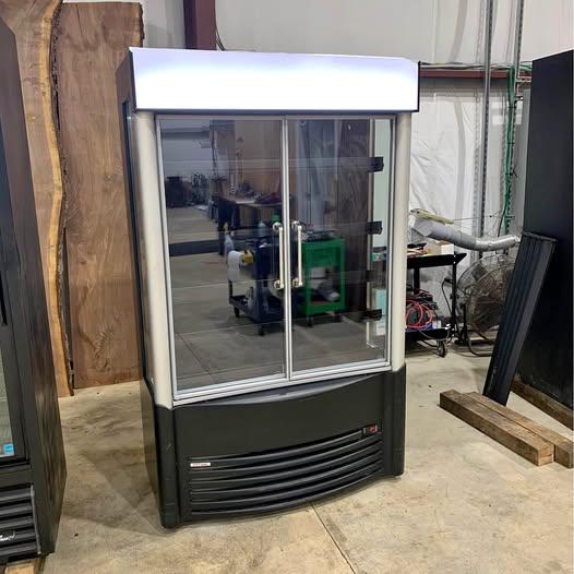 AHT double door commercial cooler