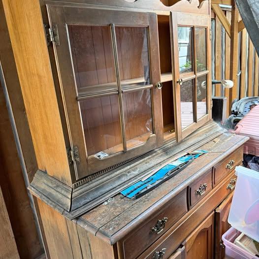 Storage Cabinet / Shelving Unit – Heavily Used 