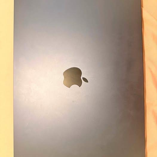 MacBook Air 15 inch M4 512GB