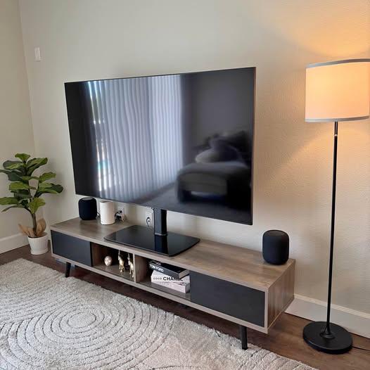 Samsung - 65" Class TU690T Crystal UHD 4K