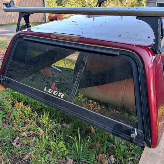Truck canopy