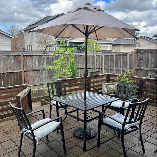 Outdoor table 4 chairs and umbrella