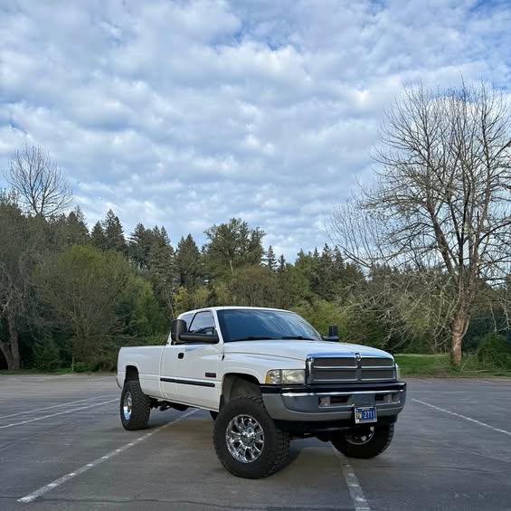 2001 Dodge Ram 2500 · SLT