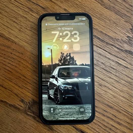 iPhone 13