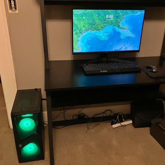 Gaming PC, Monitor and Keyboard