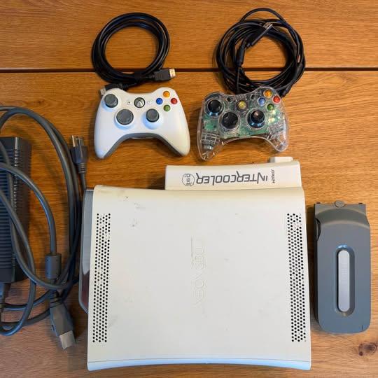 Xbox 360 Console Bundle w/ Controller & Intercooler
