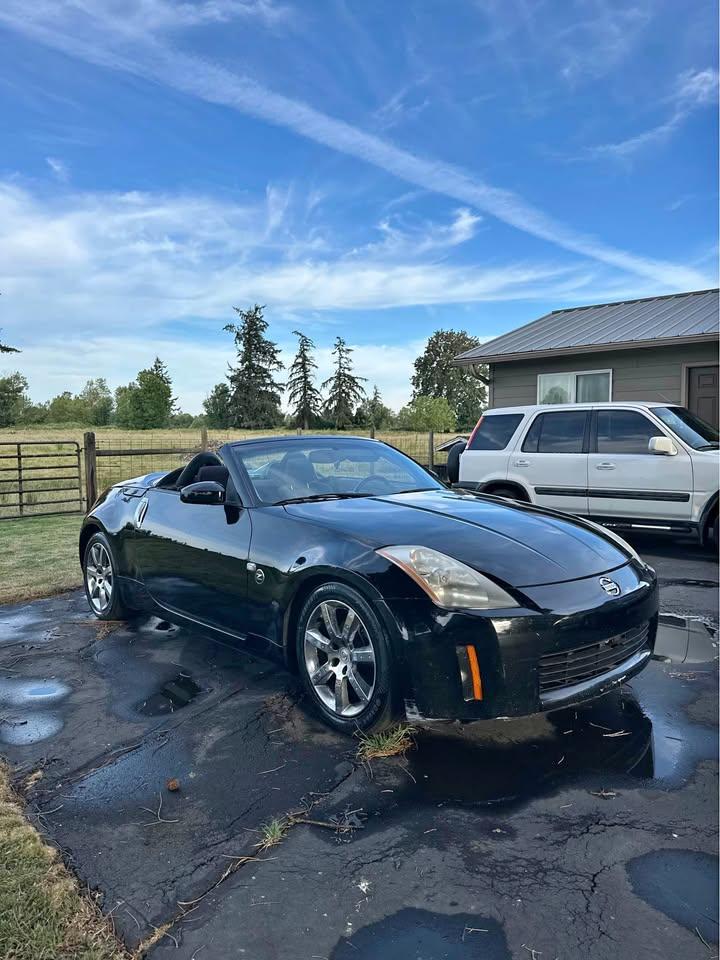 2004 Nissan 350z Enthusiast Roadster 2D