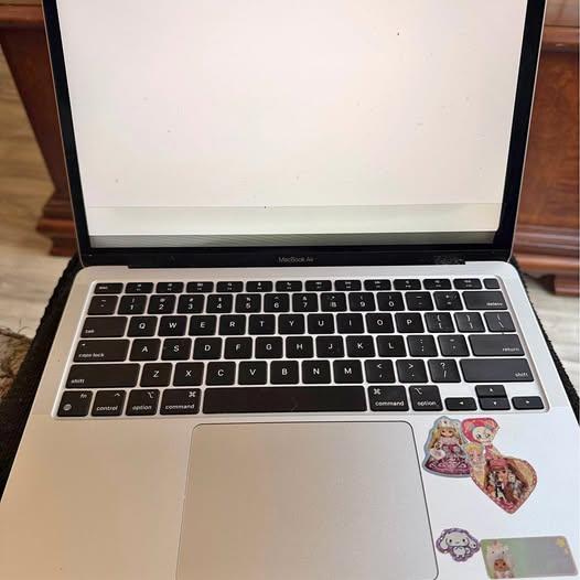 MacBook Air M1 chip 2020 model