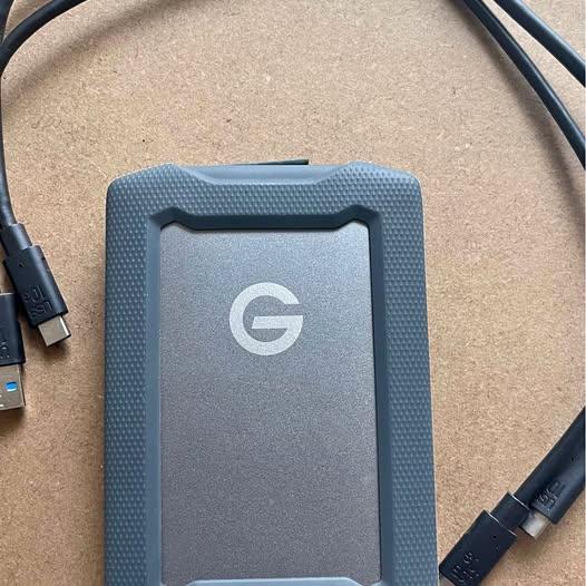 SanDisk 1TB Portable Storage