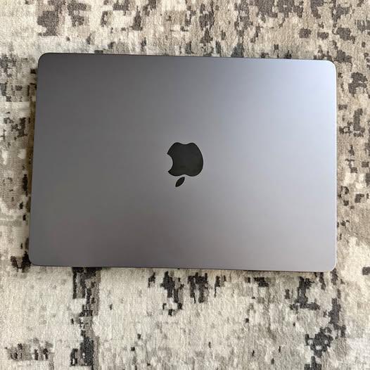 Apple MacBook Air 13" — M3 Chip (Early 2024)