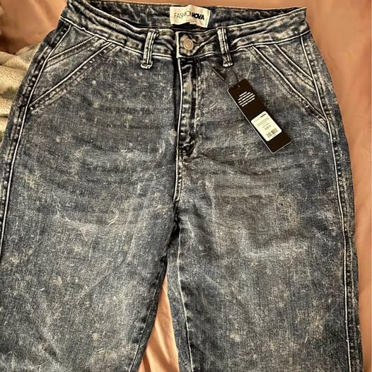 fashion nova mom jeans