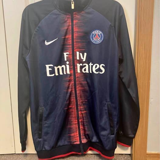 Nike Sweater