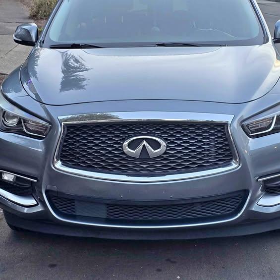 2016 Infiniti QX60 · 3.5 Sport Utility 4D