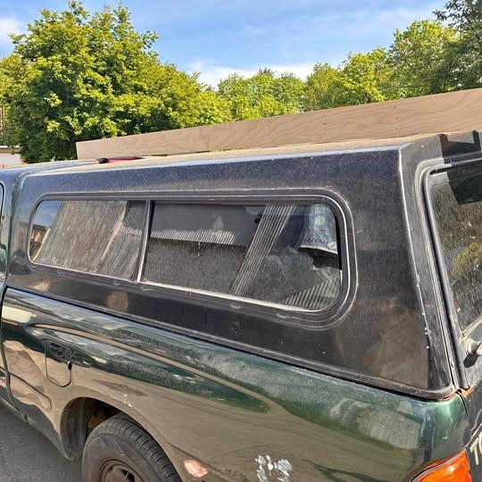 Toyota tacoma canopy
