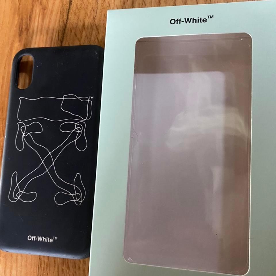 Off White Abstract Arrows Iphone 4