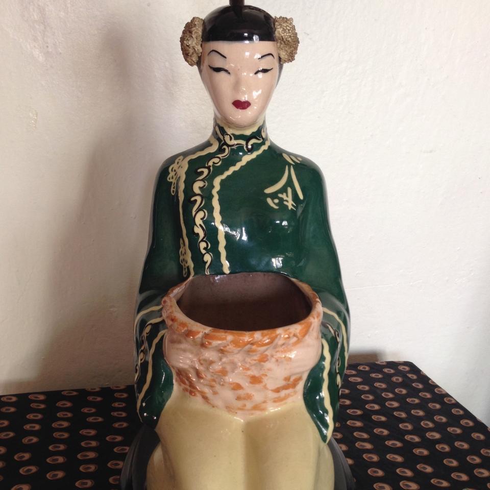 Mid Century Porcelain Geisha Girl