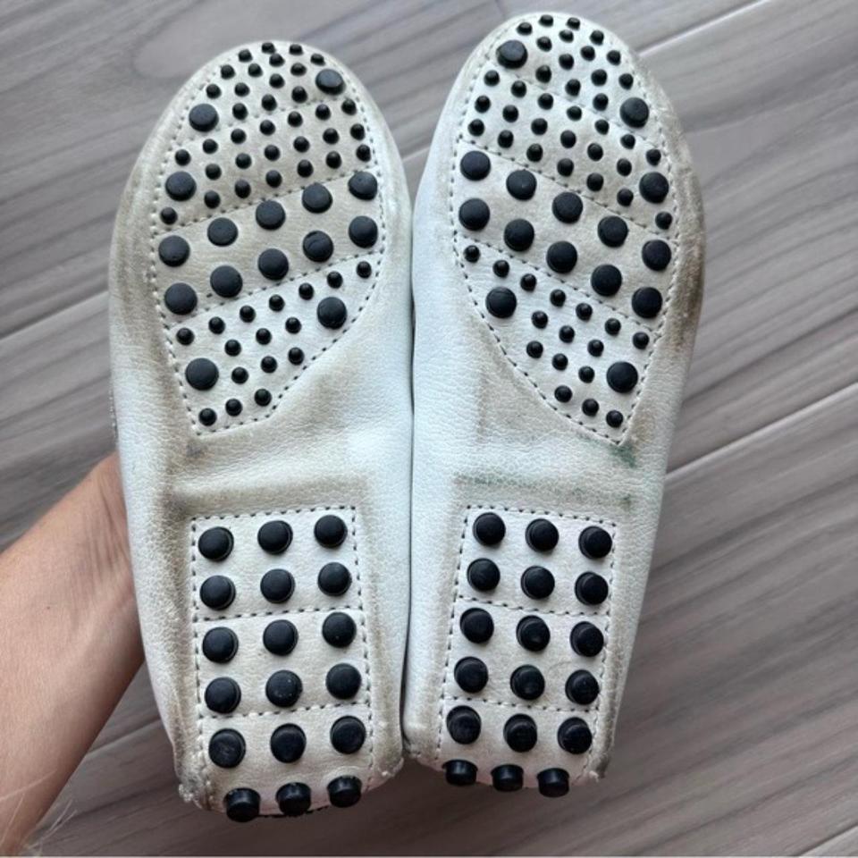 Vintage Minnetonka Moccasins White Leather 6