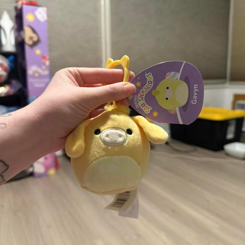 Yellow Gavyn Squishmallow Keychain Squishmallow 4e2c