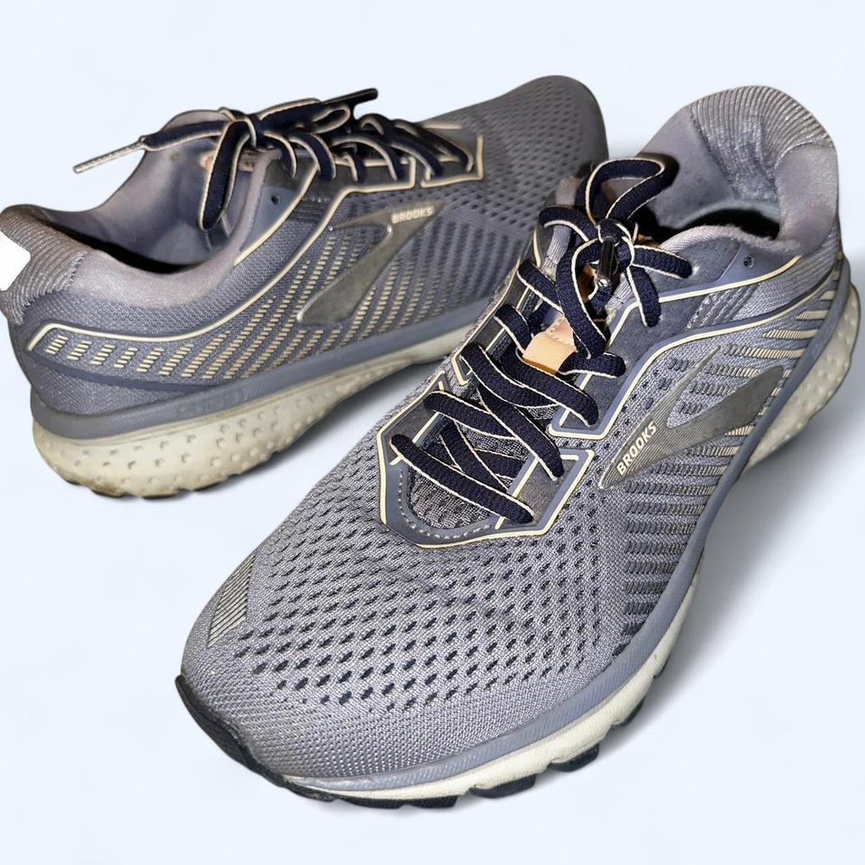 Brooks Ghost 12 Tennis Shoes