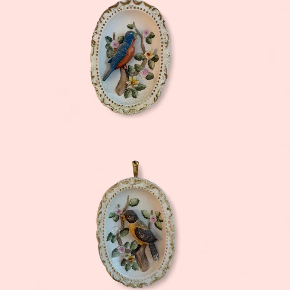 Beautiful Vintage Ceramic Matching Bird Ca0b