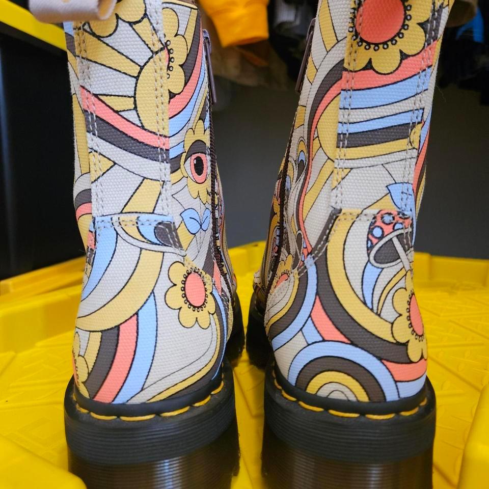 Dr Martens Retro Ray Vegan 3