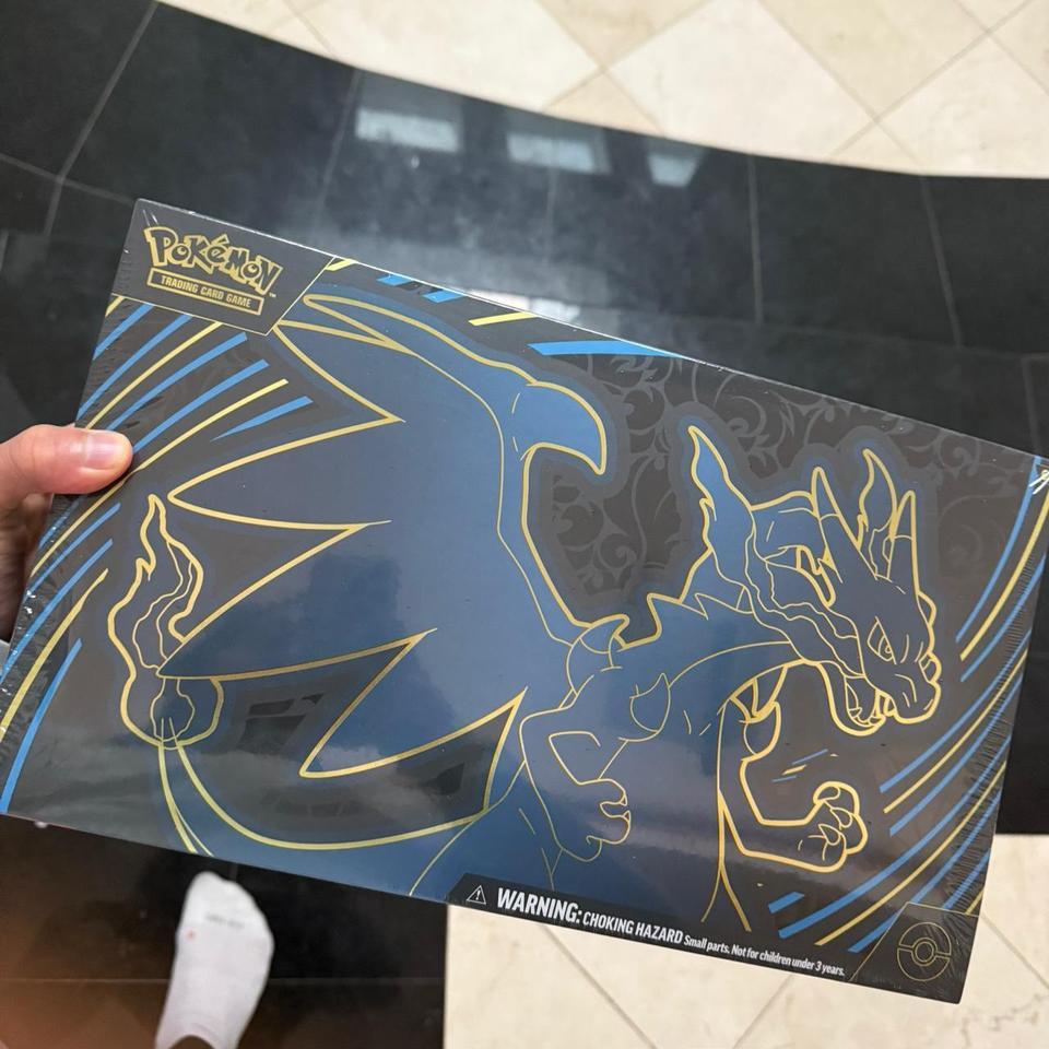 Pokemon Phantasmal Flames Mega Charizard
