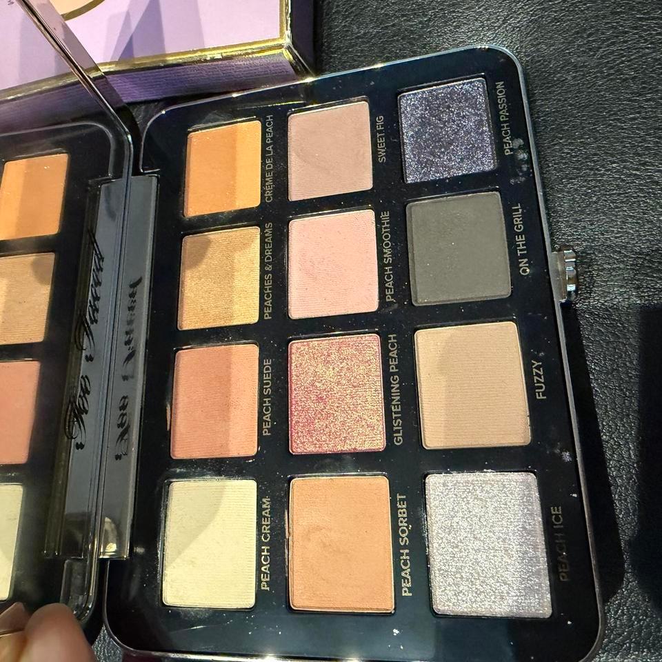 Too Faced White Peach Eyeshadow F070 2