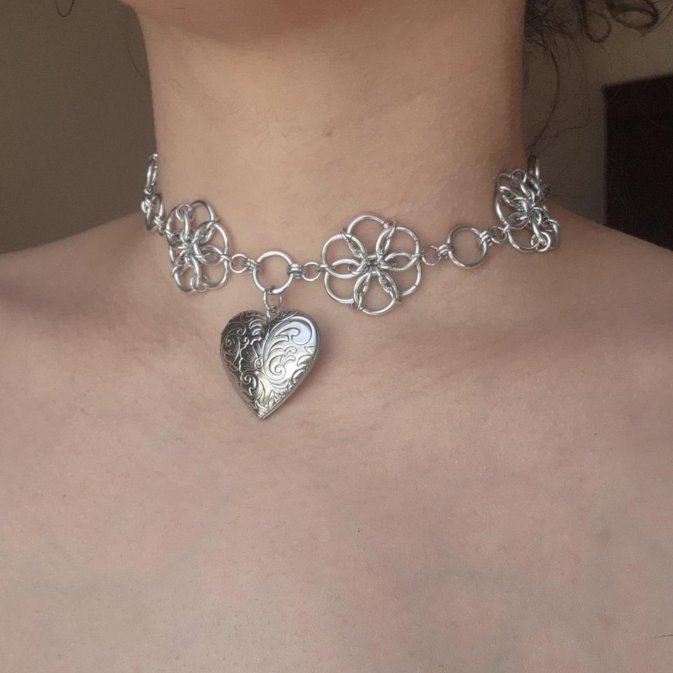 Flower Locket Choker Silver A306 2