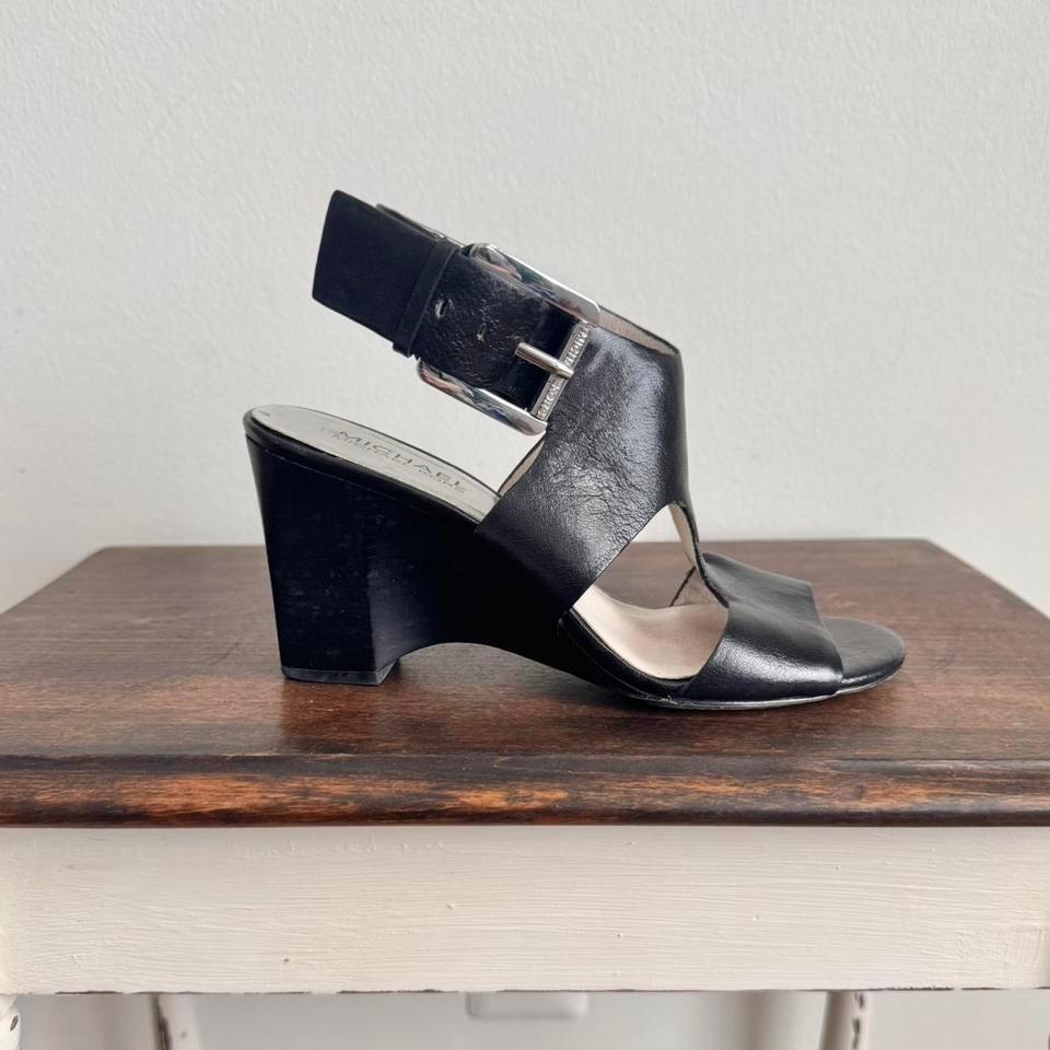 Black Leather Cut Out Heel B76c
