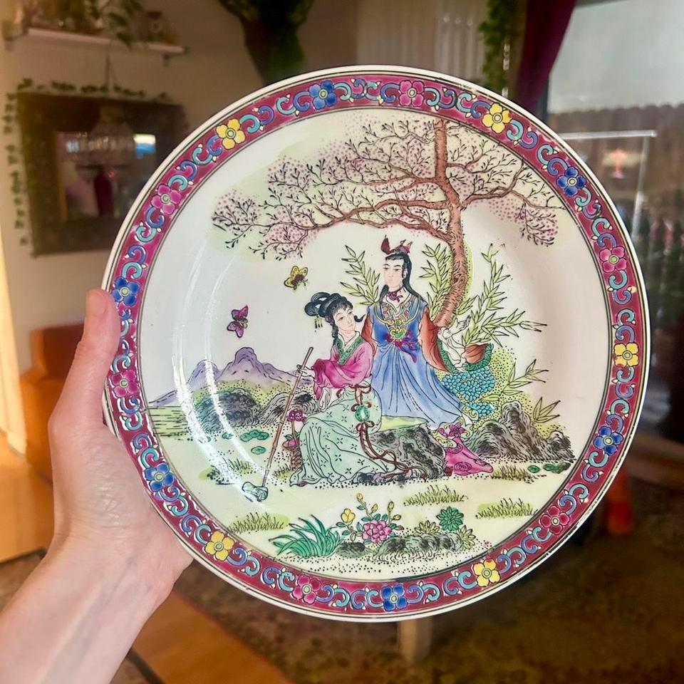 Vintage Hand Painted Asian Porcelain Trinket 742d 3