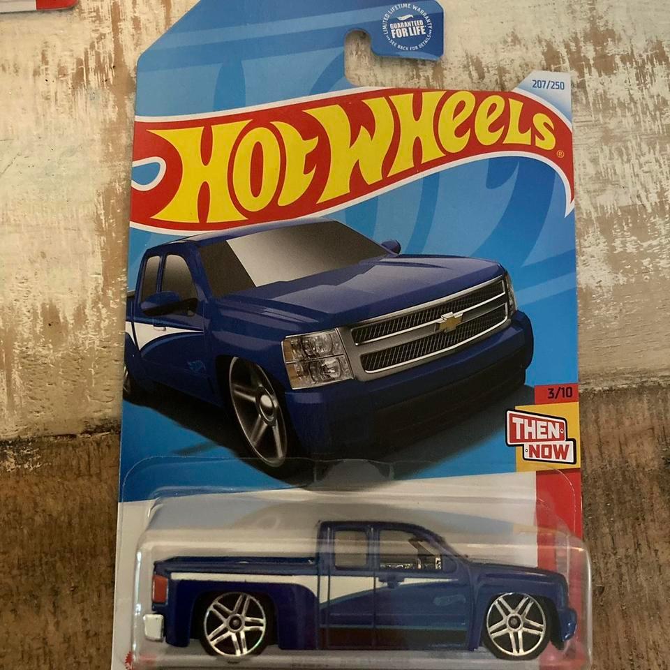 Hot Wheels Chevy Silverado