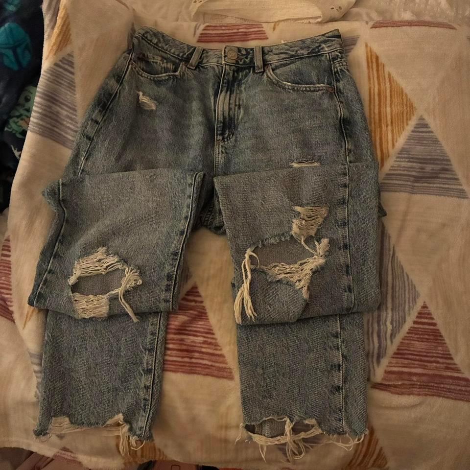 Garage Mom Jeans With A 861d 3