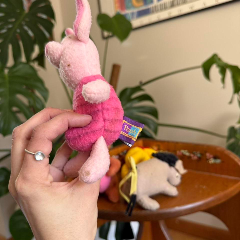 1960s 1970s Winnie The Pooh Felt 5ace 4