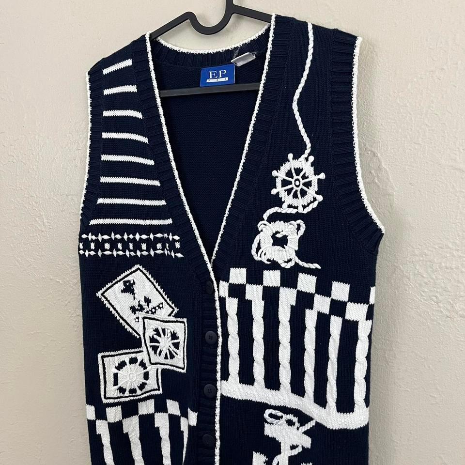 Navy Blue Vintage 90s Graphic 3
