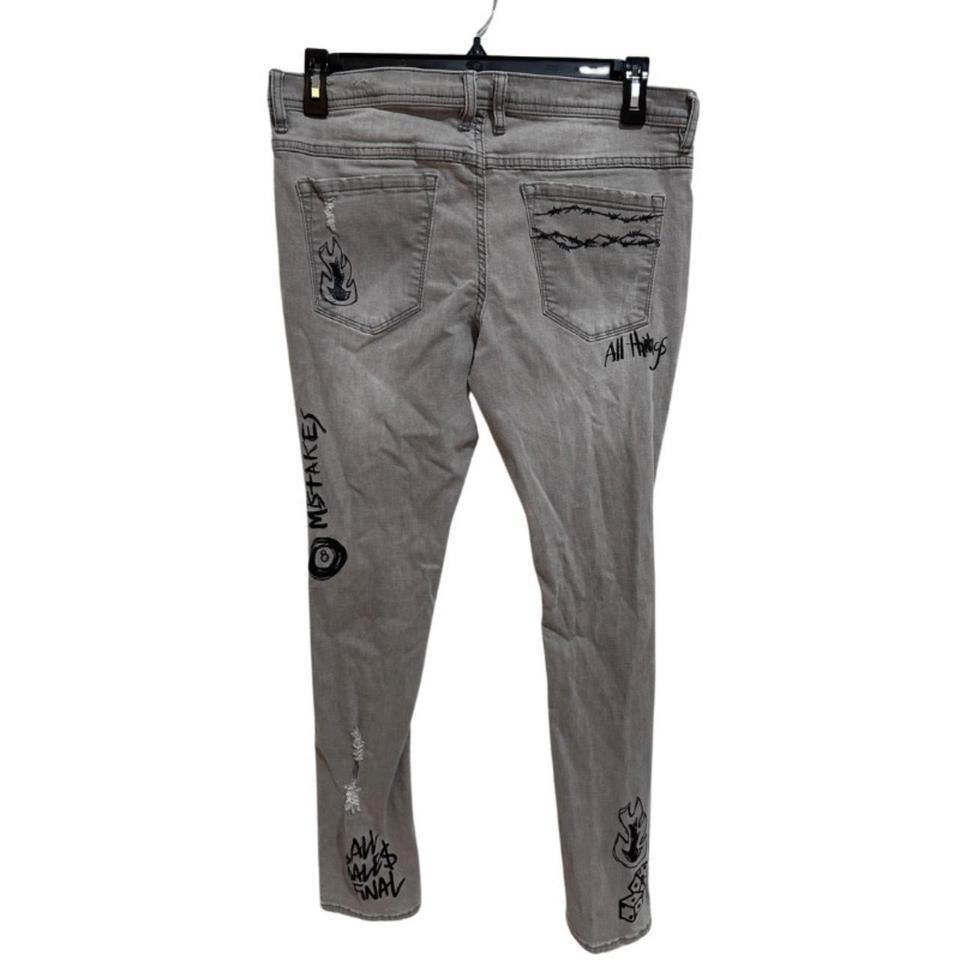 Ninth Rogue Gray Distressed Graffiti 2