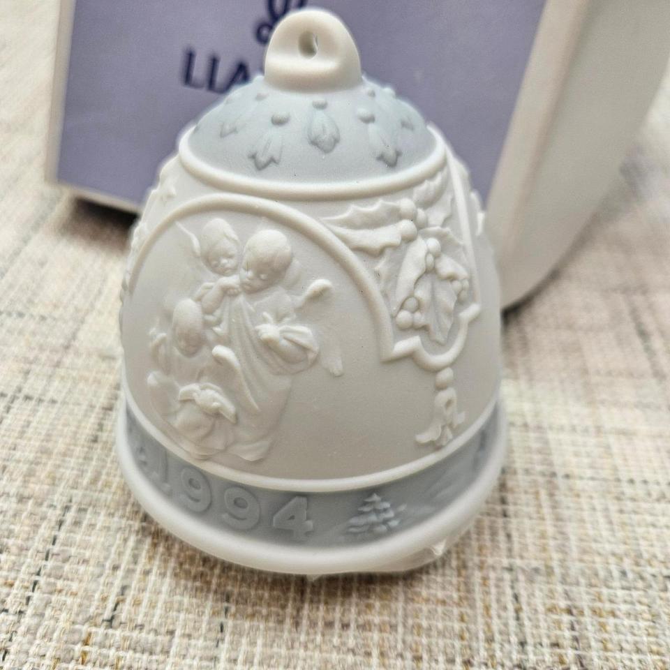 Lladro 1994 Christmas Bell Ornament 79e5