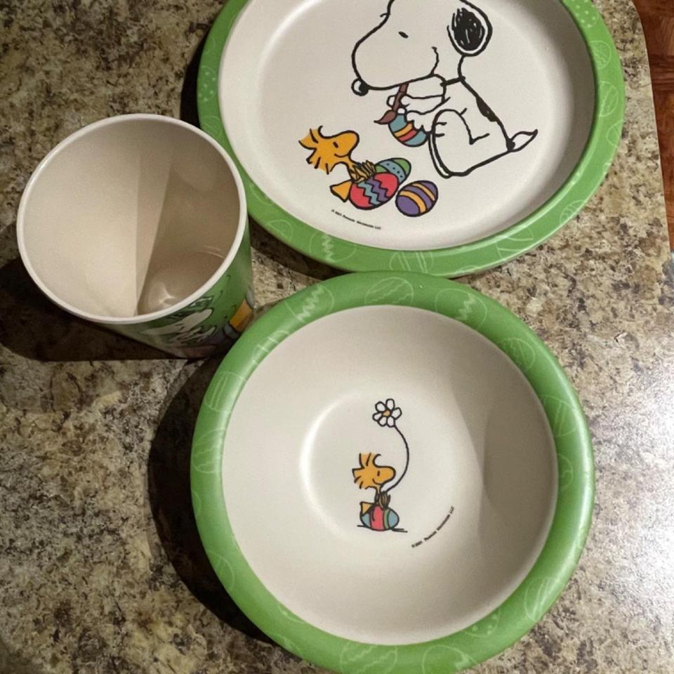 Peanuts Snoopy Bamboo Easter Dinner 2