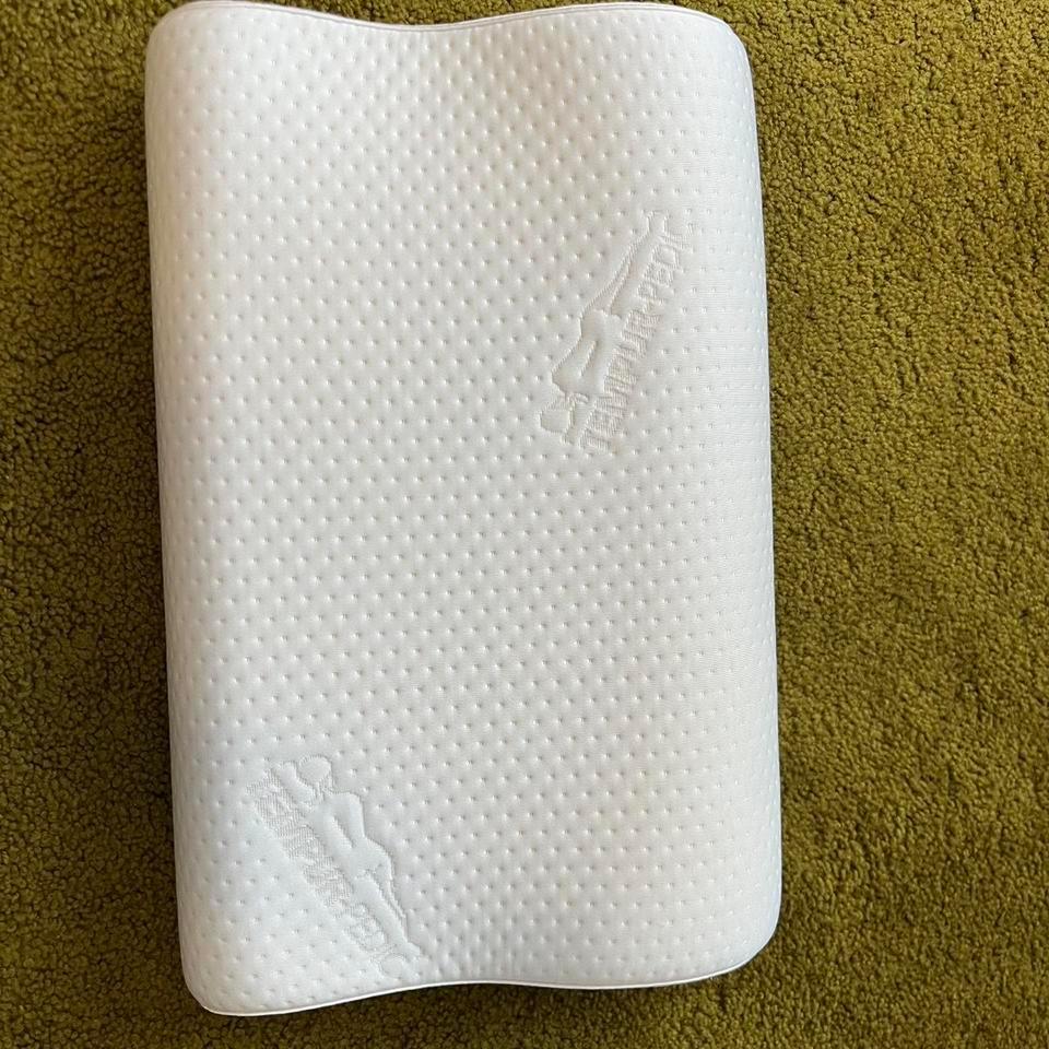 Comfortable White Memory Foam Pillow Fe69
