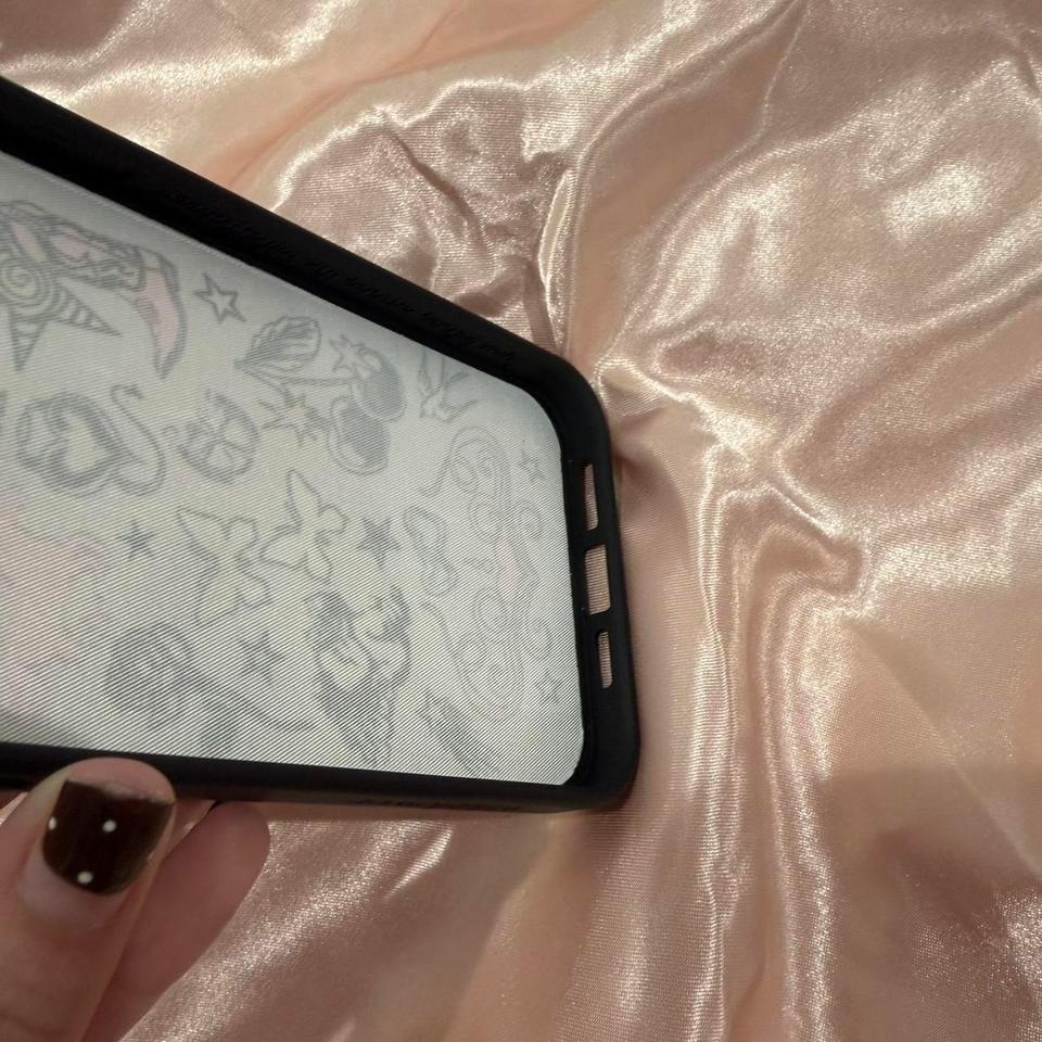 Nessa Barrett X Wildflower Phone 6