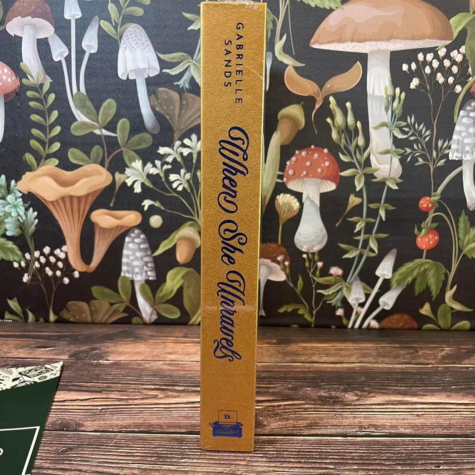 Bookish Box When She Unravels 5