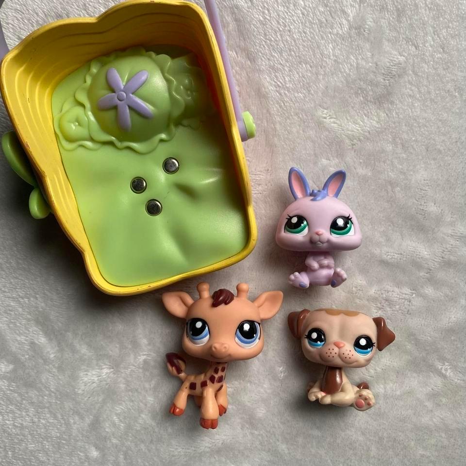 Littlest Pet Shop Bundle Includes 74a9