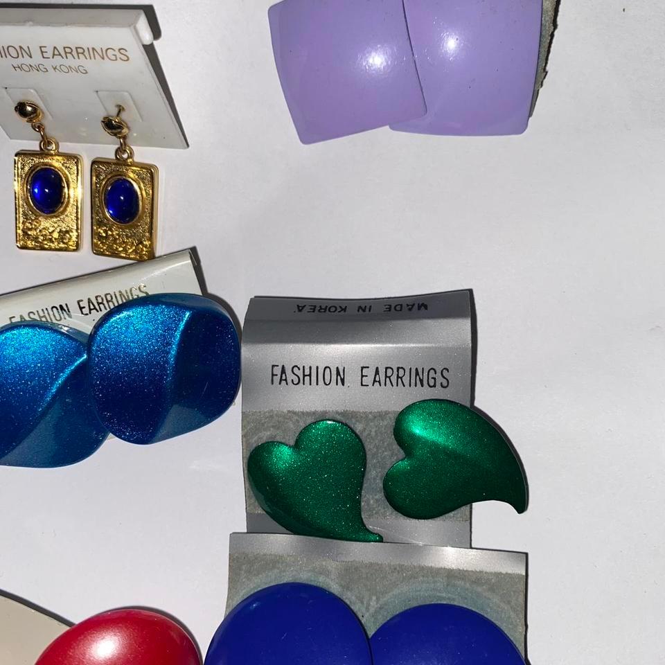 11 Pair Vintage Pierced Earrings 4e17 4
