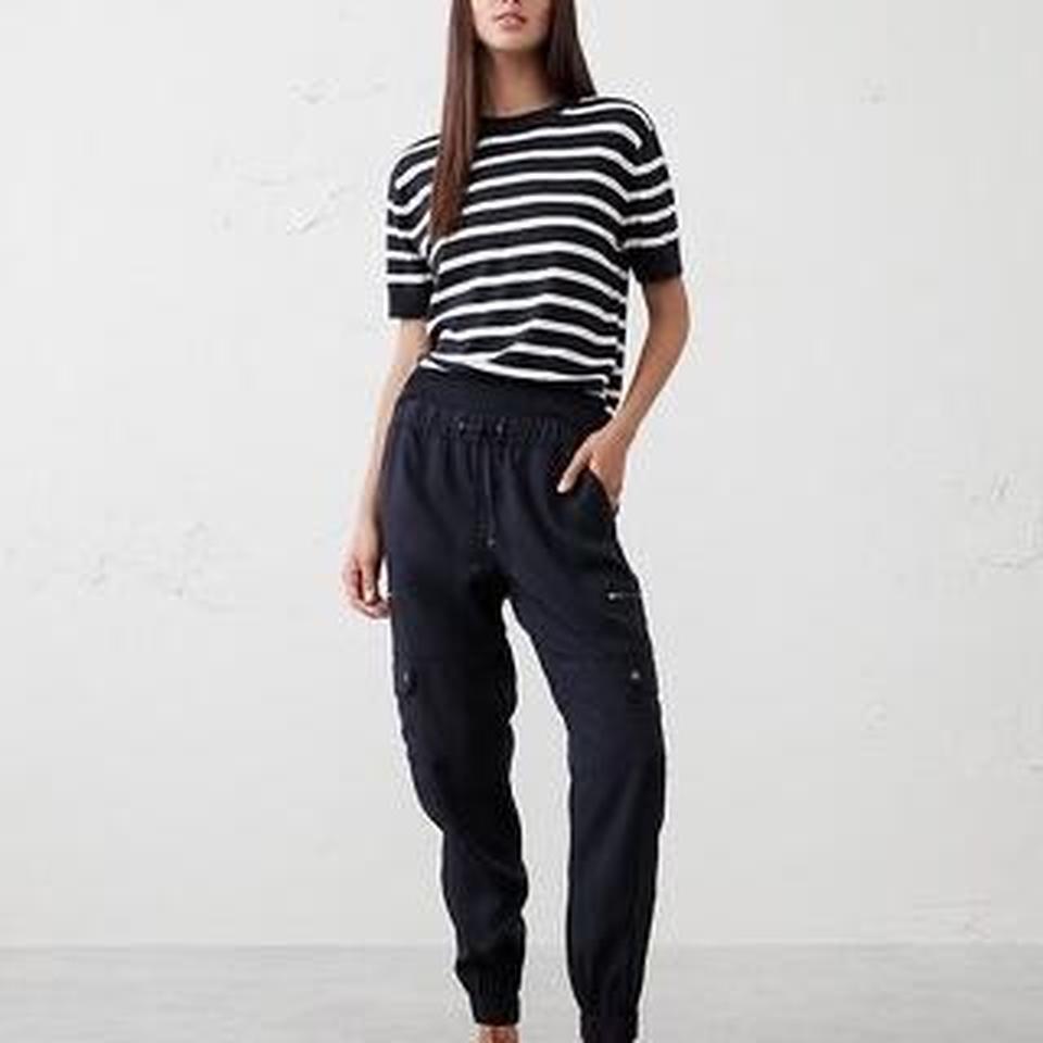 Banana Republic Navy Tencel Cargo 7f38