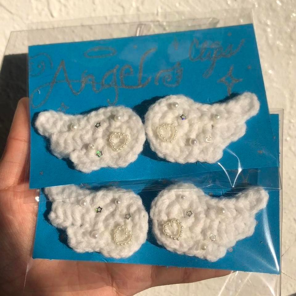 White Angel Wing Hair Clip 96d7