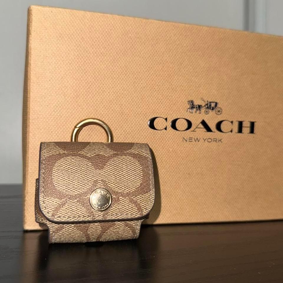 Coach Outlet Airpod Case In D6bd