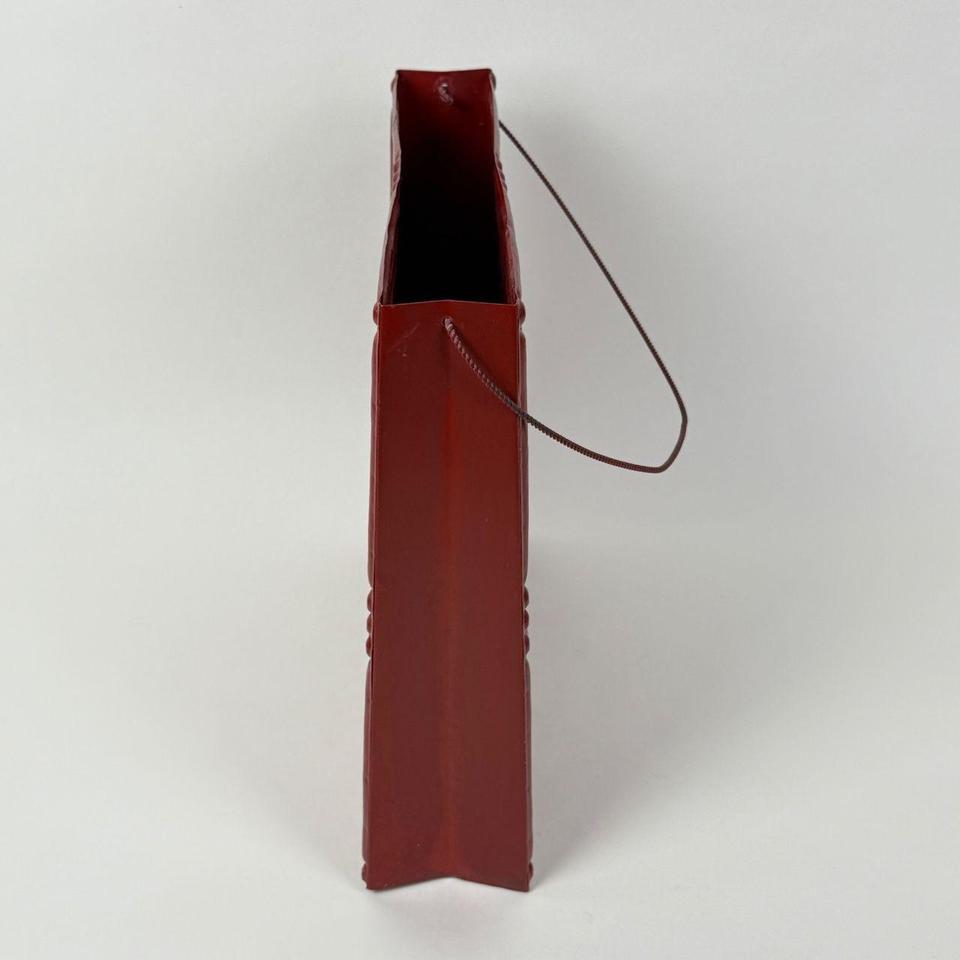 Rustic Red Metal Embossed Thin 1e67 5