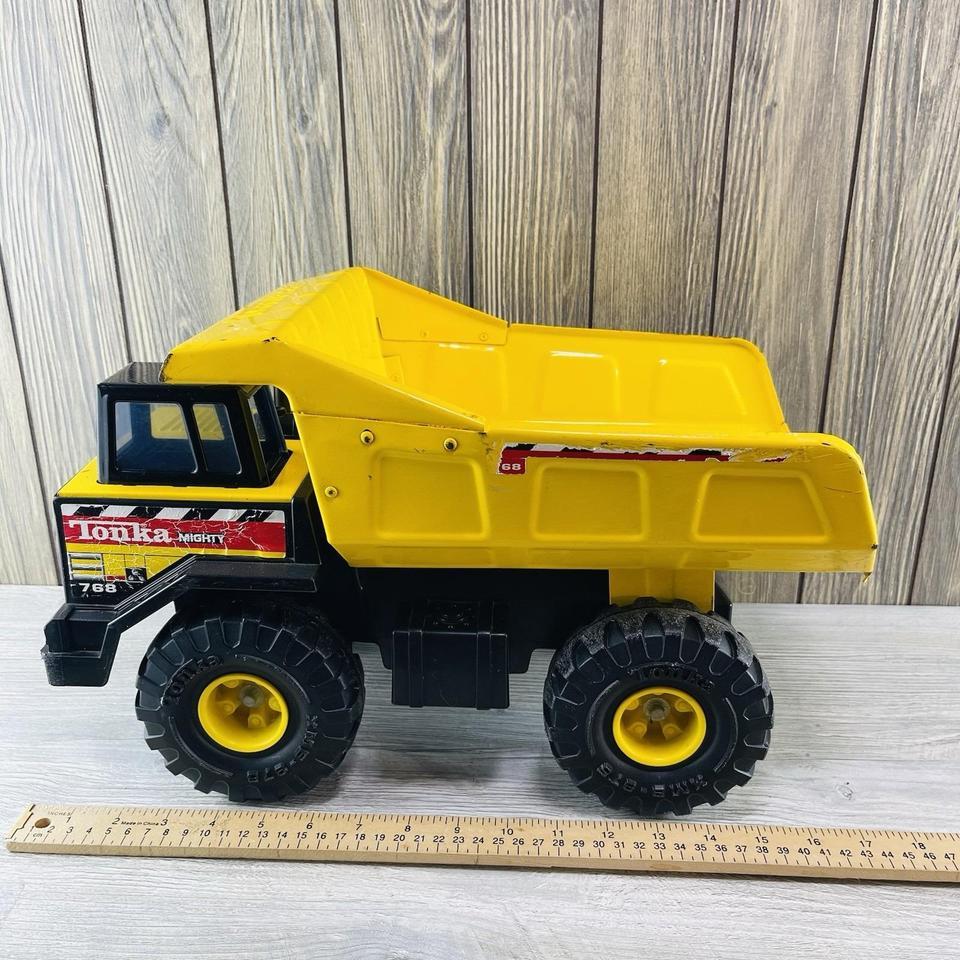 Tonka Mighty Dump Truck 768 7
