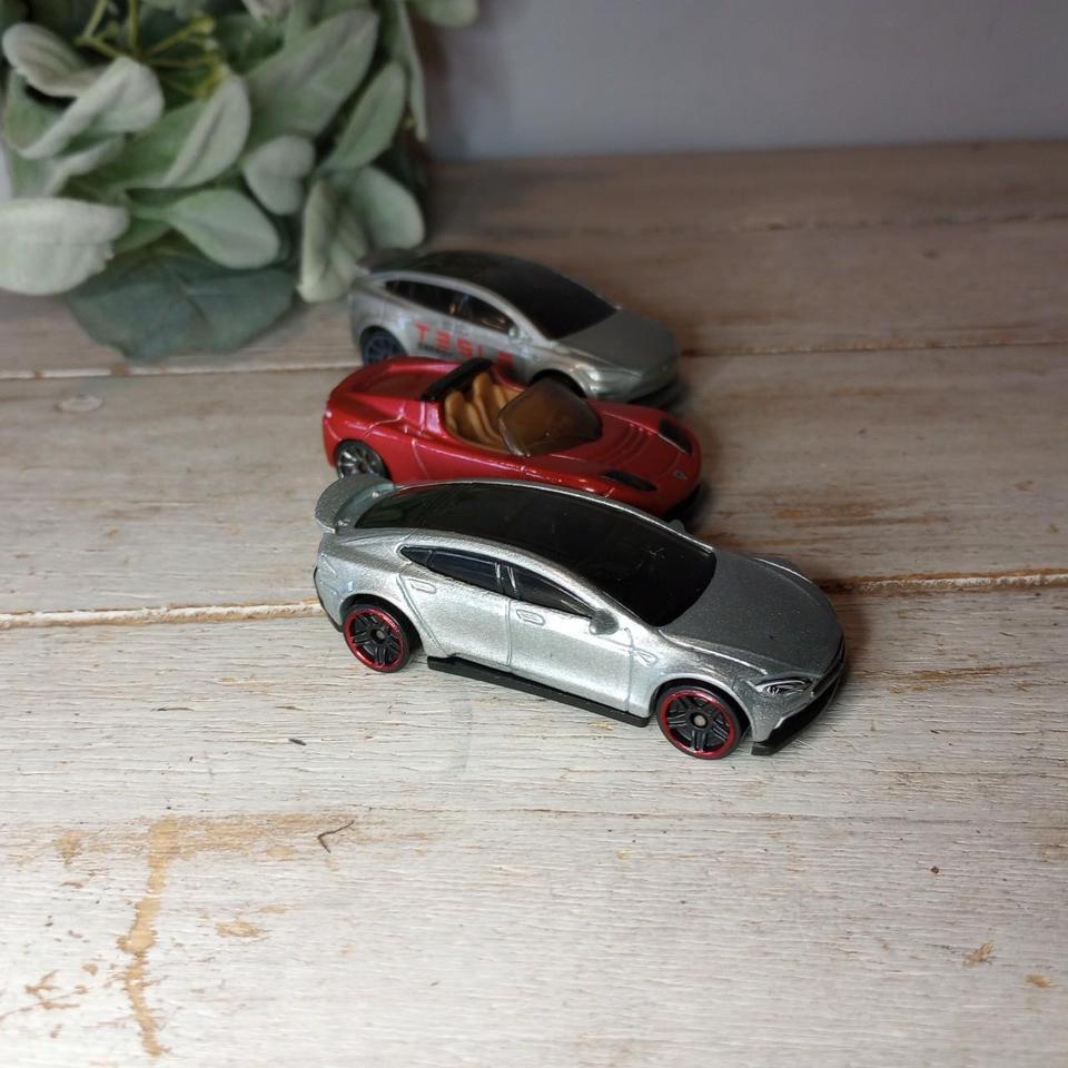 Hot Wheels Collectible Car Lot